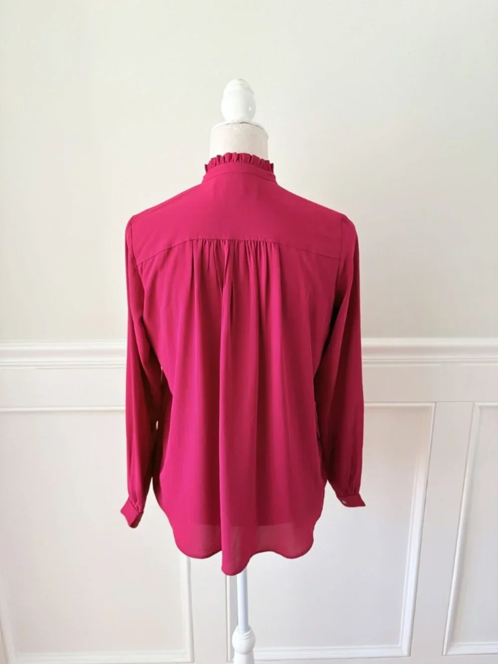 Loft XSP Red Ruffle Neck Long Sleeve Blouse EUC - Picture 4 of 6